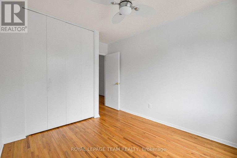 28541057/803-provost-drive/riverside-park-south/ottawa/ontario/K1V6X5_28