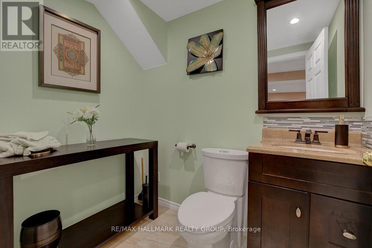 28826972/343-quartz-avenue/town-of-rockland/clarence-rockland/ontario/K4K0A2_43