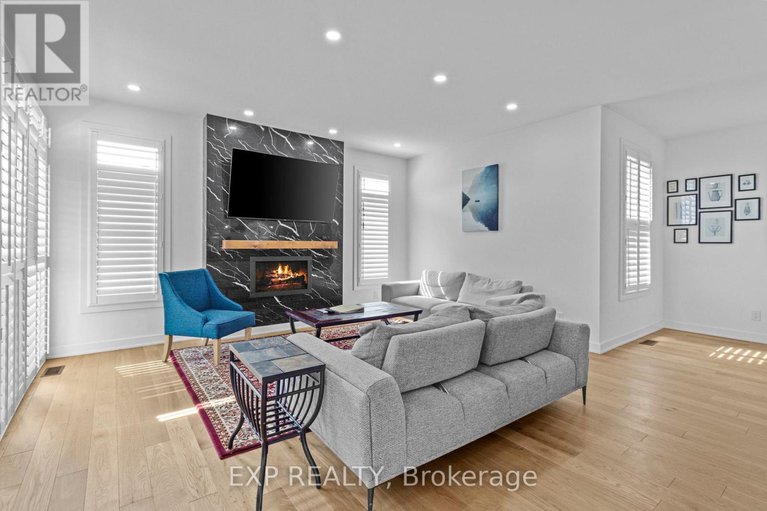 29239839/4556-kelly-farm-drive/blossom-parkkemp-parkfindlay-creek/ottawa/ontario/K1X0G8_12