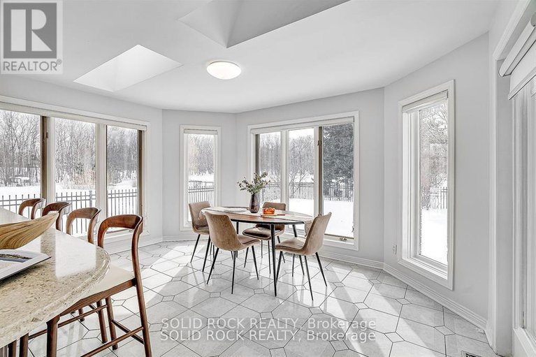 28411902/42-marchbrook-circle/rural-kanata-central/ottawa/ontario/K2W1A1_12