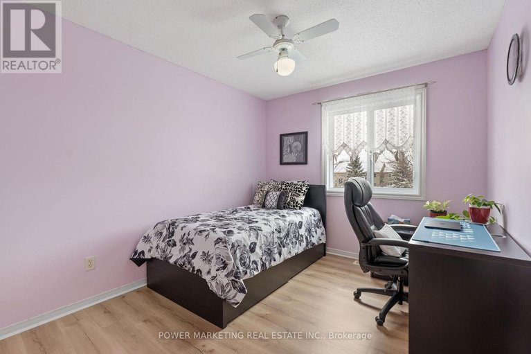 29640319/1096-ballantyne-drive/fallingbrookgardenway-south/ottawa/ontario/K4A4C6_22