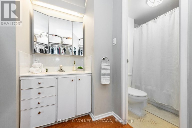 29604030/906-373-laurier-avenue-e/sandy-hill/ottawa/ontario/K1N8X6_33