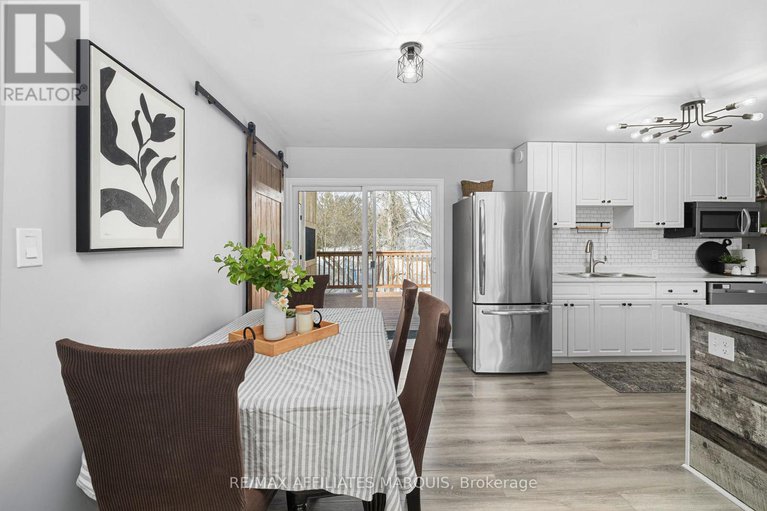 29438103/156-duncan-street/drummondnorth-elmsley-north-elmsley-twp/drummondnorth-elmsley/ontario/K7A4S4_16