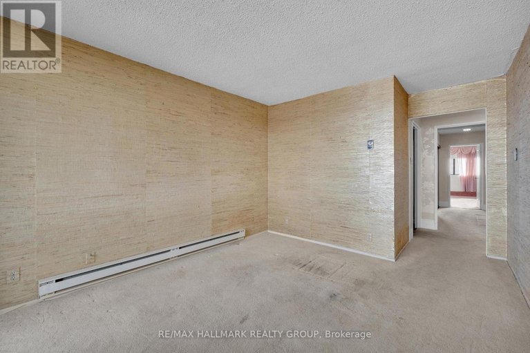 29672090/2005-1285-cahill-drive/south-keys/ottawa/ontario/K1V9A7_12