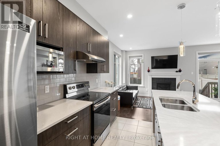 28530019/5-merrill-street/stittsville-north/ottawa/ontario/K2S2M8_7