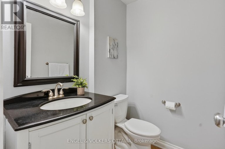 29581107/208-6-terrace-drive/westcliffe-estates/ottawa/ontario/K2H9J2_13