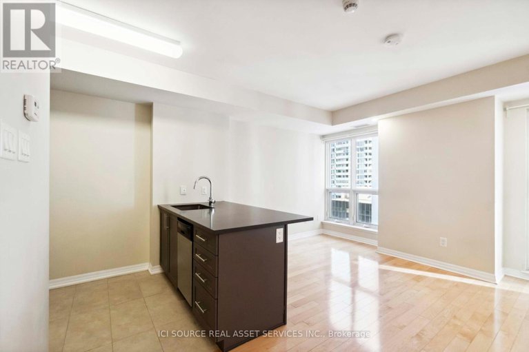 28506850/1708-195-besserer-street/sandy-hill/ottawa/ontario/K1N0B6_4