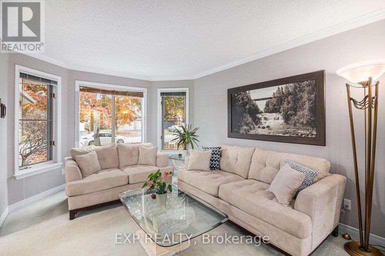 29215208/7-forestglade-crescent/hunt-club-park/ottawa/ontario/K1G5X3_8