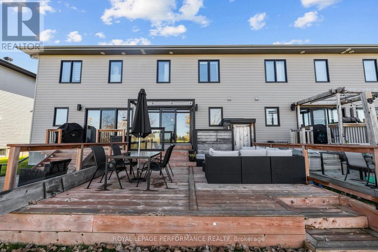 29194070/279-belfort-street/embrun/russell/ontario/K0A1W0_32