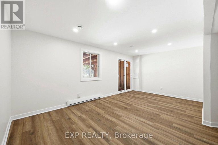 29439803/74-shearer-crescent/katimavik/ottawa/ontario/K2L3N1_23