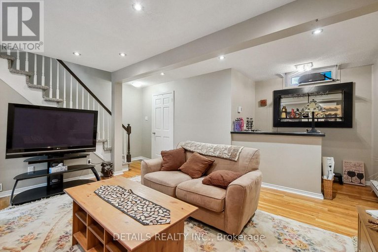 28497977/1904-russell-road/elmvale-acres/ottawa/ontario/K1G1L6_25
