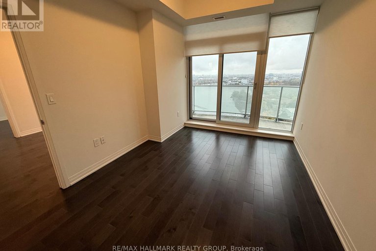 28910919/2406-805-carling-avenue/west-centre-town/ottawa/ontario/K1S5W9_4