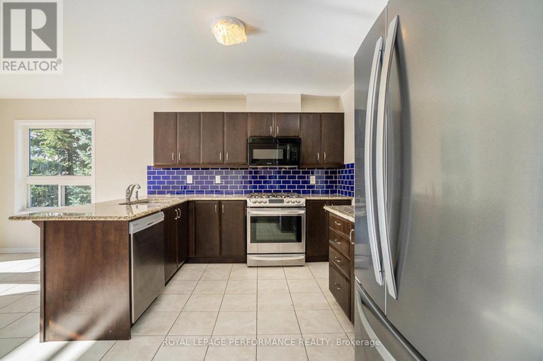 28995605/g-3721-riverbreeze-street/half-moon-bay/ottawa/ontario/K2J0T1_10
