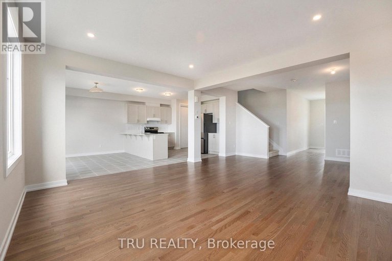 28628636/531-oldenburg-avenue/btwn-franktown-rd-fallowfield-rd/ottawa/ontario/K0A2Z0_7