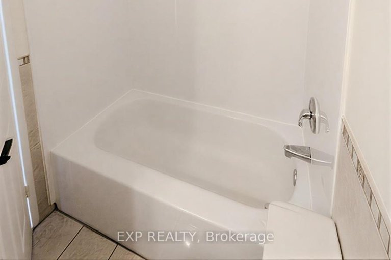 29442791/508-1785-frobisher-lane/riverview-park/ottawa/ontario/K1G3T7_27