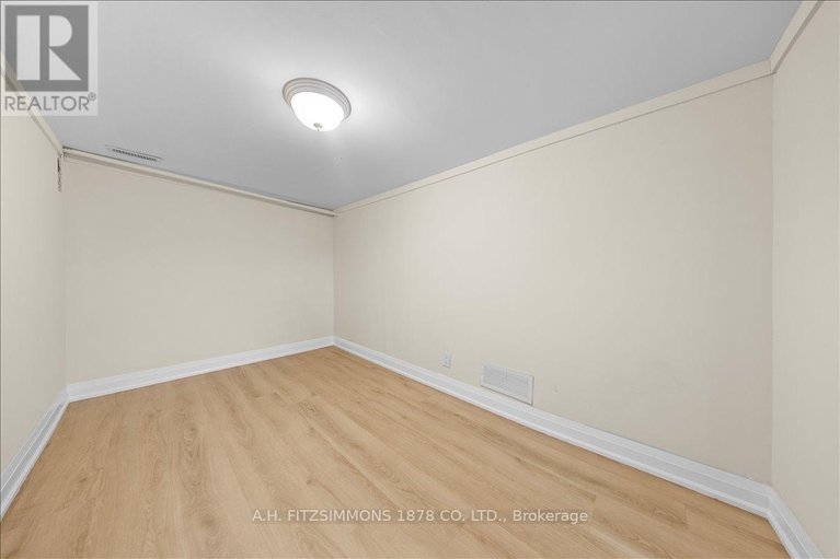 29600891/50-putman-avenue/lindenlea/ottawa/ontario/K1M1Z3_29