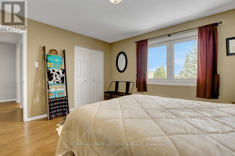 29357706/1721-jersey-street/fallingbrookgardenway-south/ottawa/ontario/K4A4Y6_30