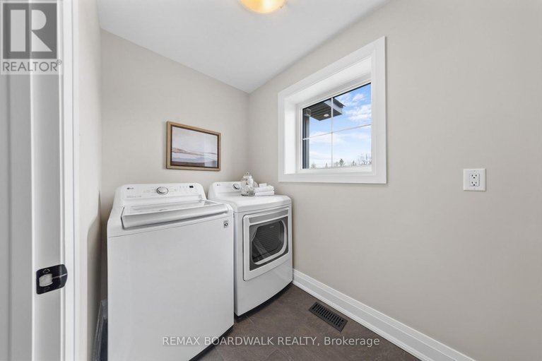 29661353/104-stonewood-drive/beckwith-twp/beckwith/ontario/K7C3P2_29