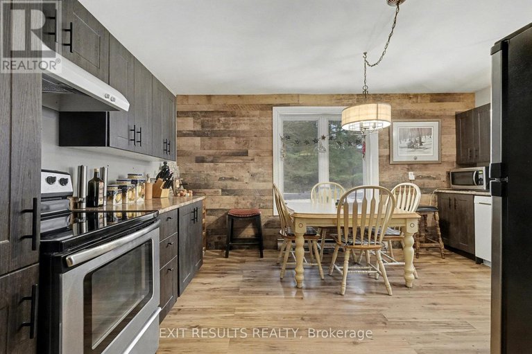 29208933/21111-concession-8-road/south-glengarry-lancaster-twp/south-glengarry/ontario/K0C1L0_12