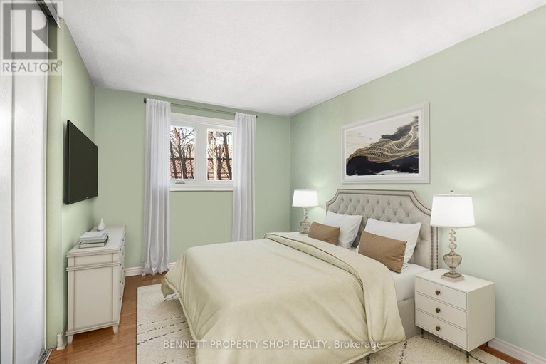 27990185/428-hatfield-crescent/bilberry-creekqueenswood-heights/ottawa/ontario/K1E1M8_8