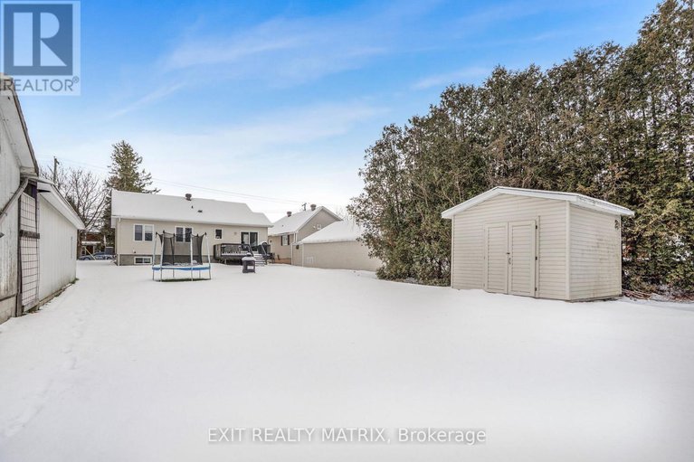 29156083/156-longueuil-street/lorignal/champlain/ontario/K0B1K0_27