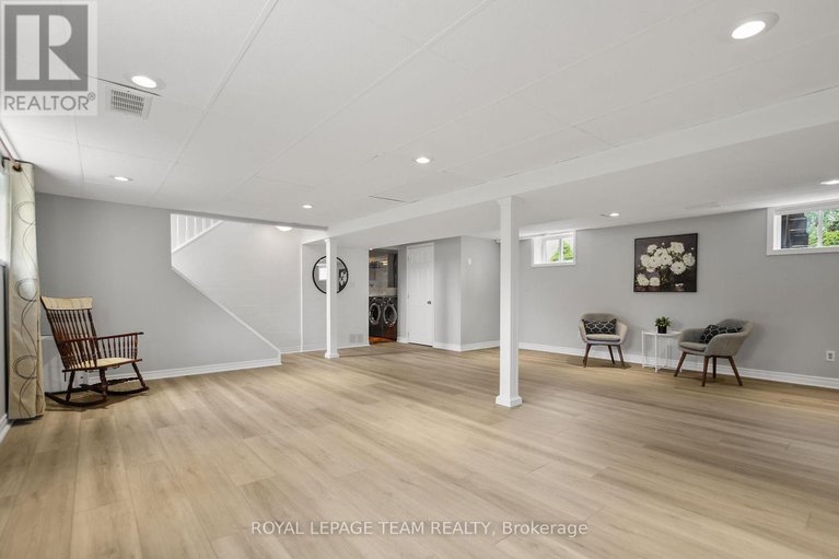 28356426/6489-doctor-blair-crescent/north-gower/ottawa/ontario/K0A2T0_27