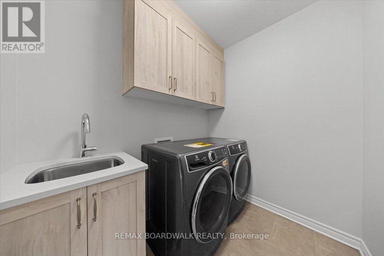 29313884/779-keinouche-place/camelot/ottawa/ontario/K4A5K3_35