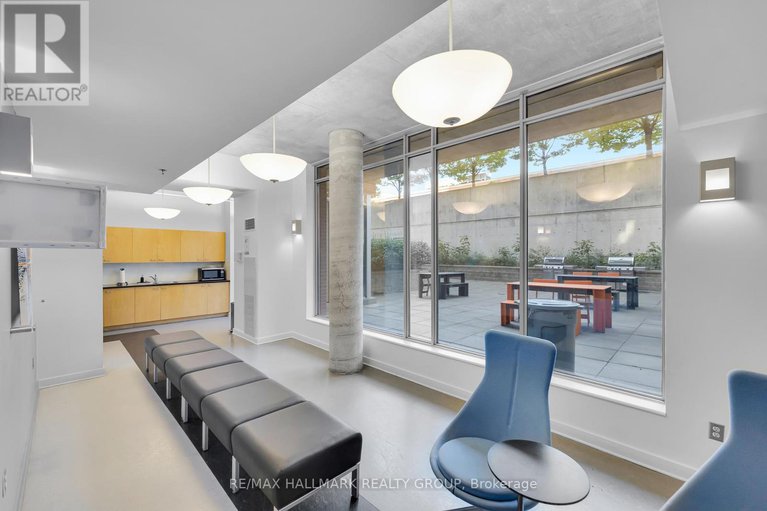 29168071/210-180-york-street/lower-townbyward-market/ottawa/ontario/K1N1J6_20