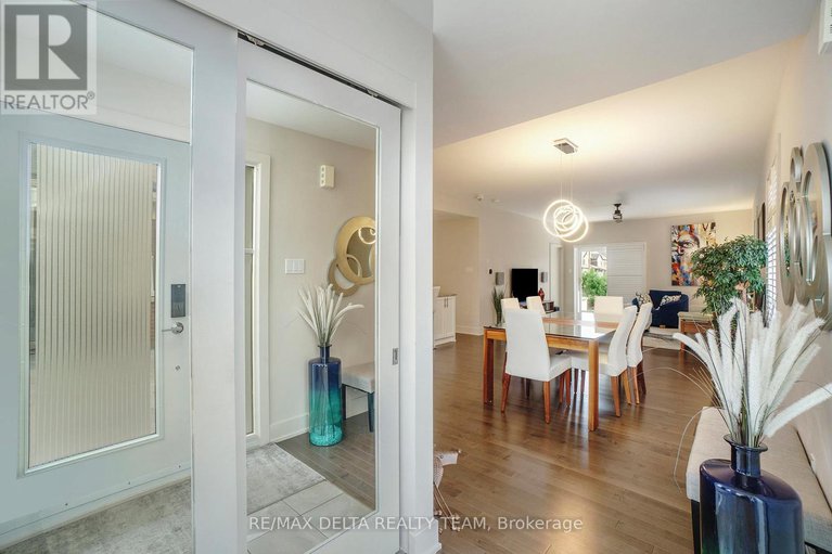 29345716/240-mullin-private/mer-bleuebradley-estatesanderson-park/ottawa/ontario/K1W0K6_2