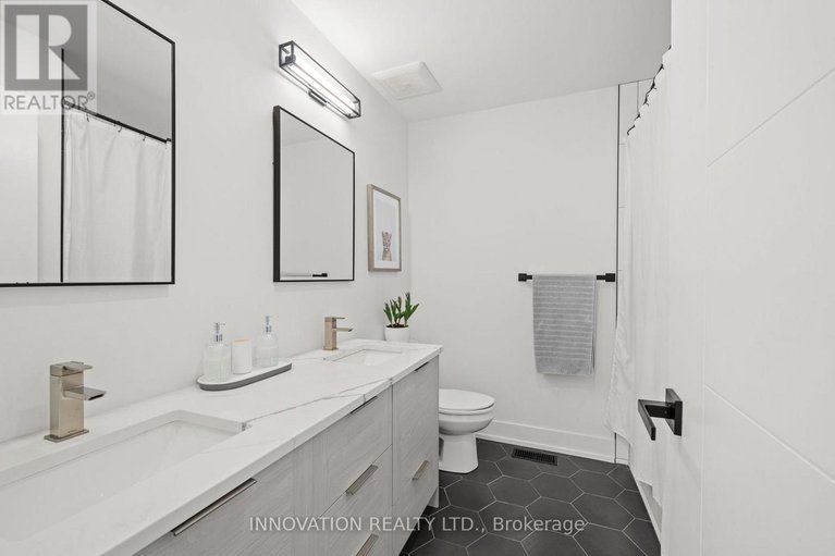 29436739/195-charlies-lane/carp/ottawa/ontario/K0A1L0_37