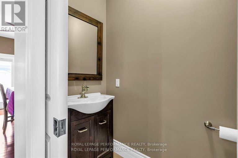 28450565/6685-yacht-boulevard/south-glengarry-charlottenburgh-twp/south-glengarry/ontario/K6H7N6_10