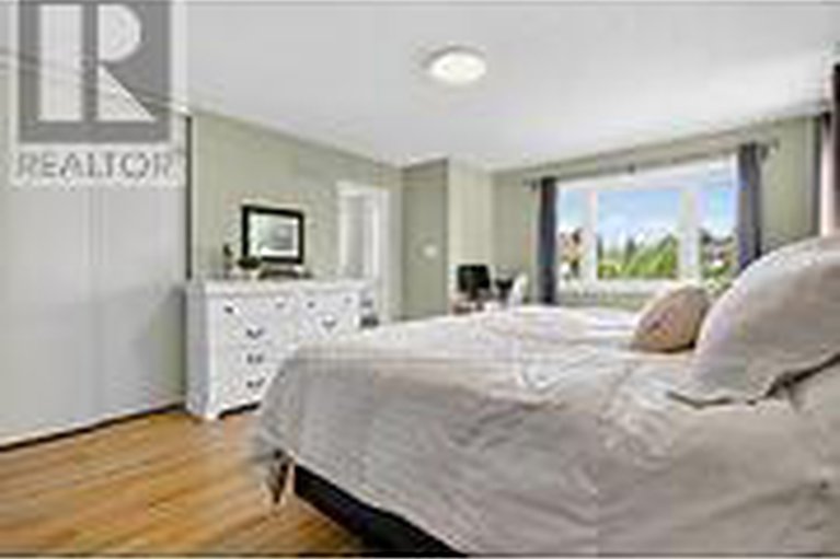 28946119/108-landover-crescent/emerald-meadowstrailwest/ottawa/ontario/K2M2W4_18