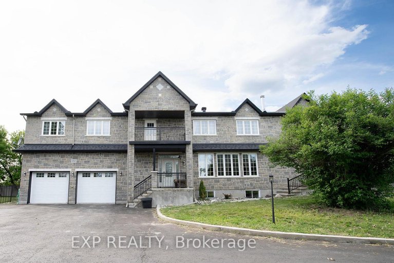 28403297/2754-eagleson-road/btwn-franktown-rd-fallowfield-rd/ottawa/ontario/K2S1B8_1