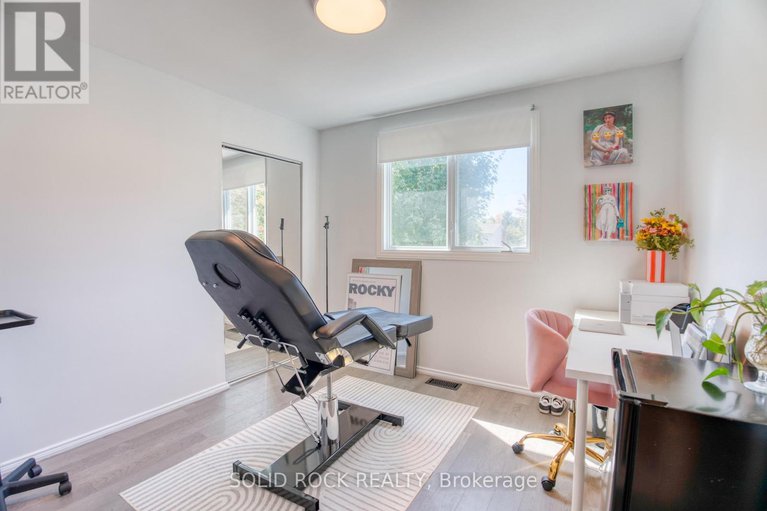 28874945/13-weatherwood-crescent/pineglencountry-place/ottawa/ontario/K2E7C5_22