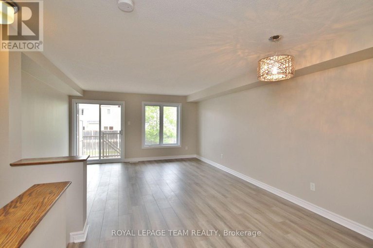 29418738/583a-chapman-mills-drive/strandherd/ottawa/ontario/K2J5T2_9