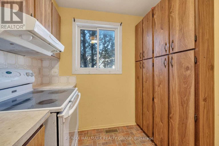 29422004/d-116-valley-stream-drive/leslie-park/ottawa/ontario/K2H9E1_18