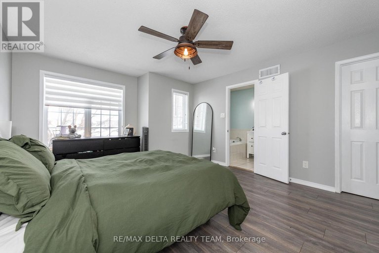 29328133/152-ludlowe-street/fallingbrookgardenway-south/ottawa/ontario/K4A5C7_15