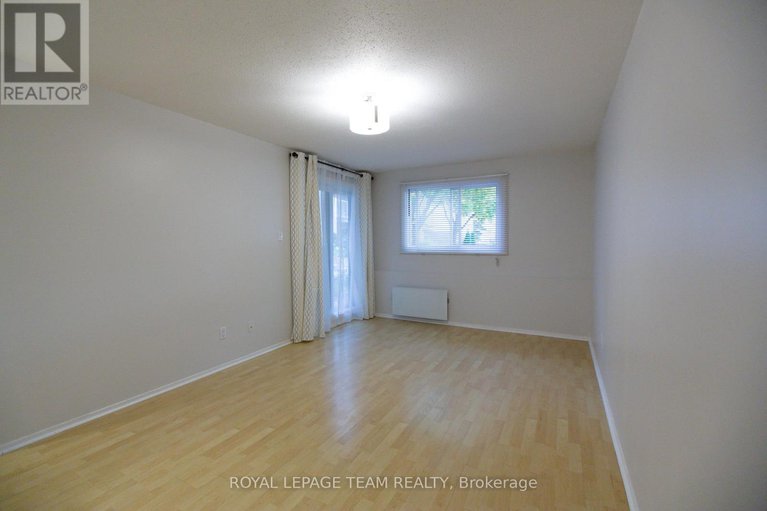 28979839/118-260-brittany-drive/viscount-alexander-park/ottawa/ontario/K1K4M2_6