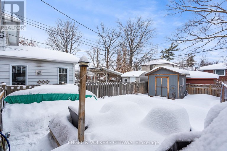 29414753/2707-marie-street/britannia/ottawa/ontario/K2B7E3_25