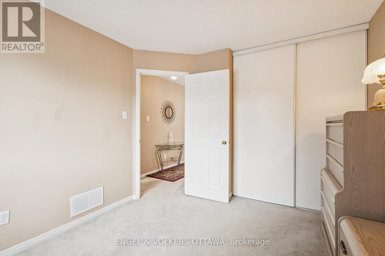 28798692/2213-noblewood-way/orleans-village/ottawa/ontario/K1W1E7_34