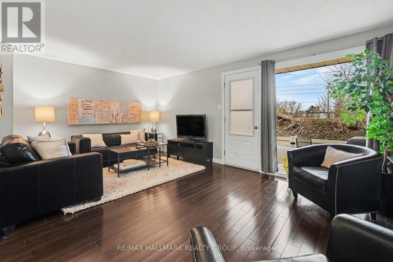 29623679/907e-elmsmere-road/beacon-hill-south/ottawa/ontario/K1J8G4_3