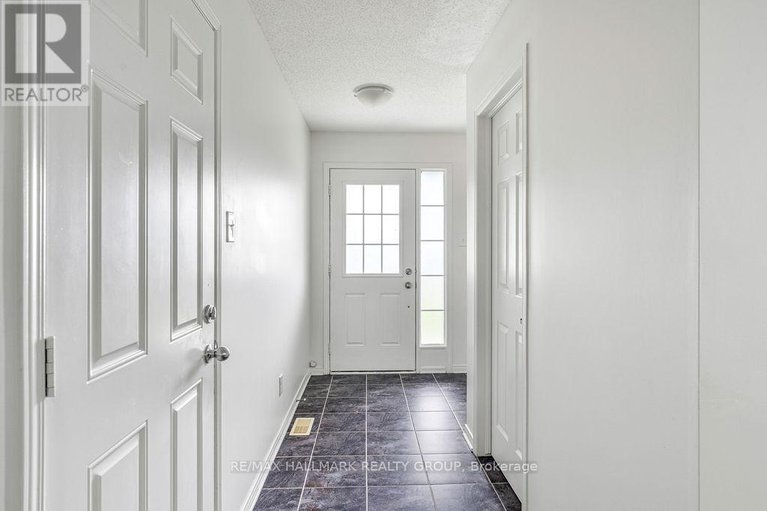 28555725/217-vision-street/riverside-southgloucester-glen/ottawa/ontario/K4M0B5_4