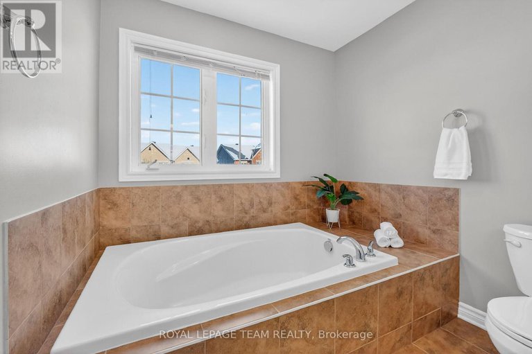 29365769/420-foxhall-way/bridlewood/ottawa/ontario/K2M0G1_26