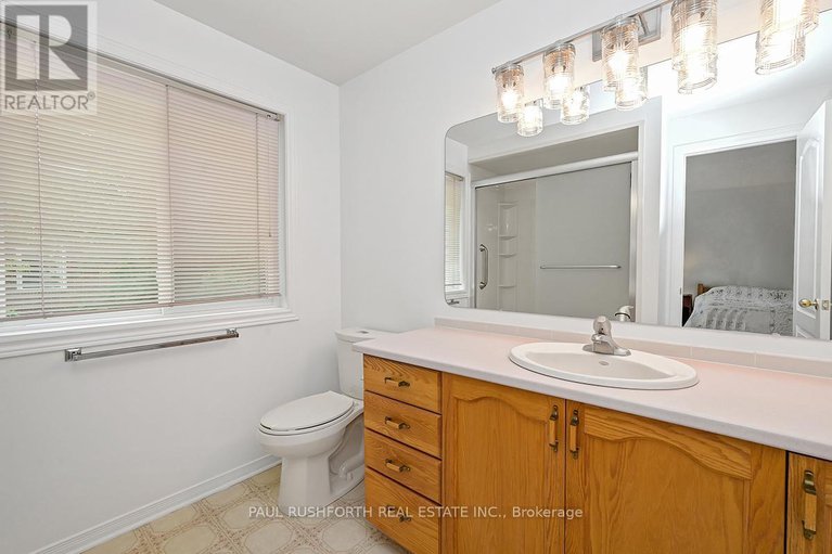 28485163/6146-oak-meadows-drive/chapel-hill/ottawa/ontario/K1C7G7_14