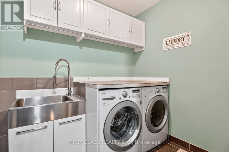 29027770/308-autumnfield-street/emerald-meadowstrailwest/ottawa/ontario/K2M0J4_11