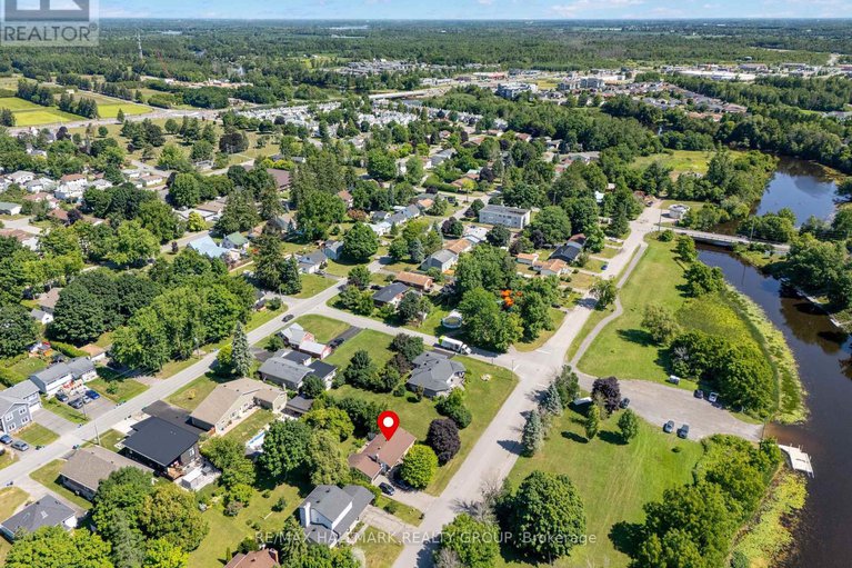 28630499/209-curry-street/kemptville/north-grenville/ontario/K0G1J0_12