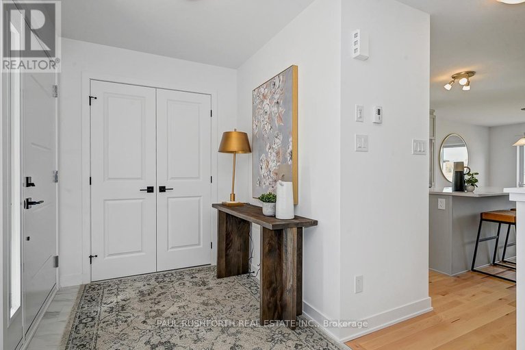 29602213/245-peacock-drive/village-of-russell/russell/ontario/K4R0A1_3