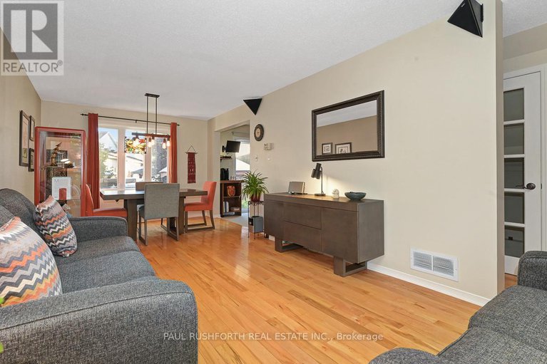 28780596/1853-sunland-drive-s/fallingbrookgardenway-south/ottawa/ontario/K4A3S8_5