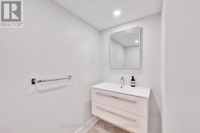 29202255/2556-gravelle-crescent/blackburn-hamlet/ottawa/ontario/K1B3A3_33