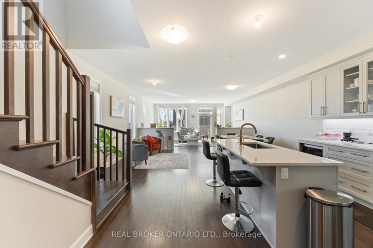 29037863/675-taliesin-crescent/remainder-of-stittsville-area/ottawa/ontario/K2S2W5_14